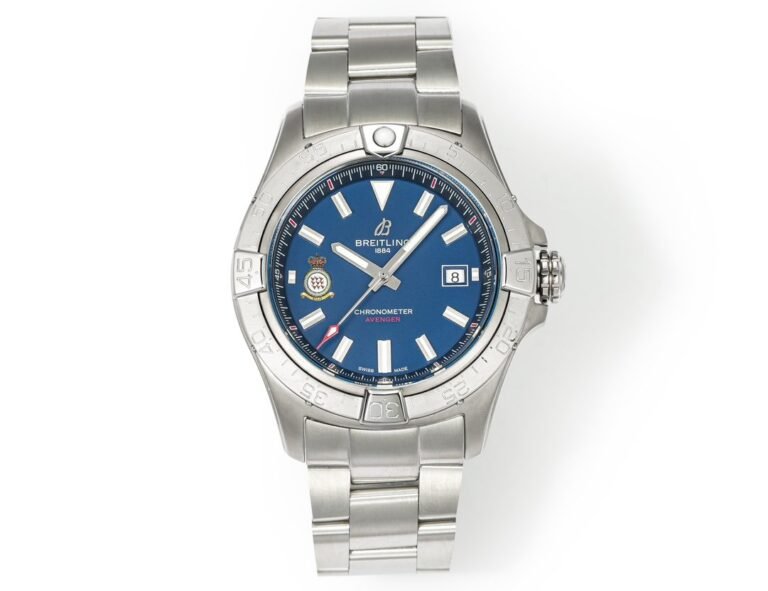 Avenger Chronometer 42mm SS BLSF 1:1 Best Version Blue Dial On SS Bracelet A2824