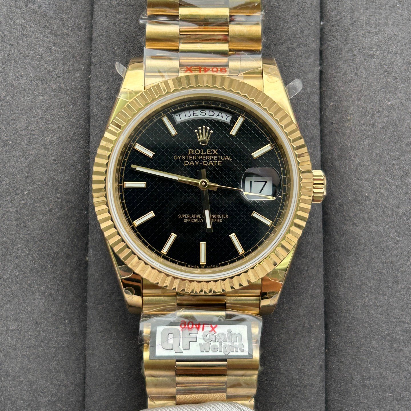 Date/Day of the Week 128239 Weight Increase QF 1:1 Best Version Black Dial Gold Strap Date/Day of the Week 128239 Weight Increase QF 1:1 Best Version Black Dial Gold Strap
